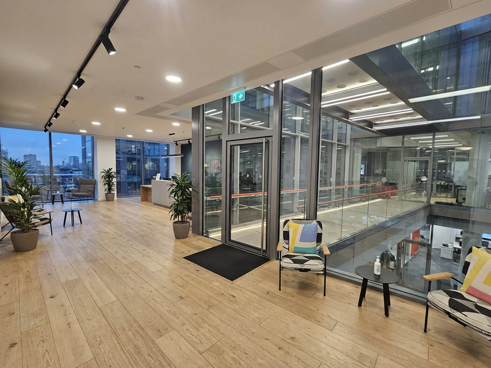 Far far away, behind the word mountains, far from the countries Vokalia and Consonantia, there live the blind texts. Separated they.